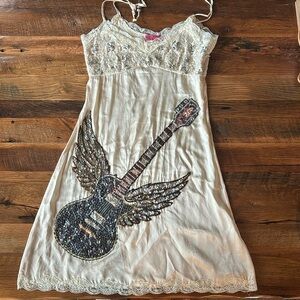 Elegant Cream Lace Midi Dress with Guitar Motif